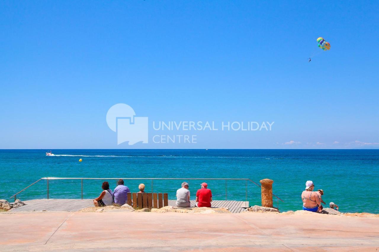 Uhc Acantilados Family Apartments Salou Kültér fotó