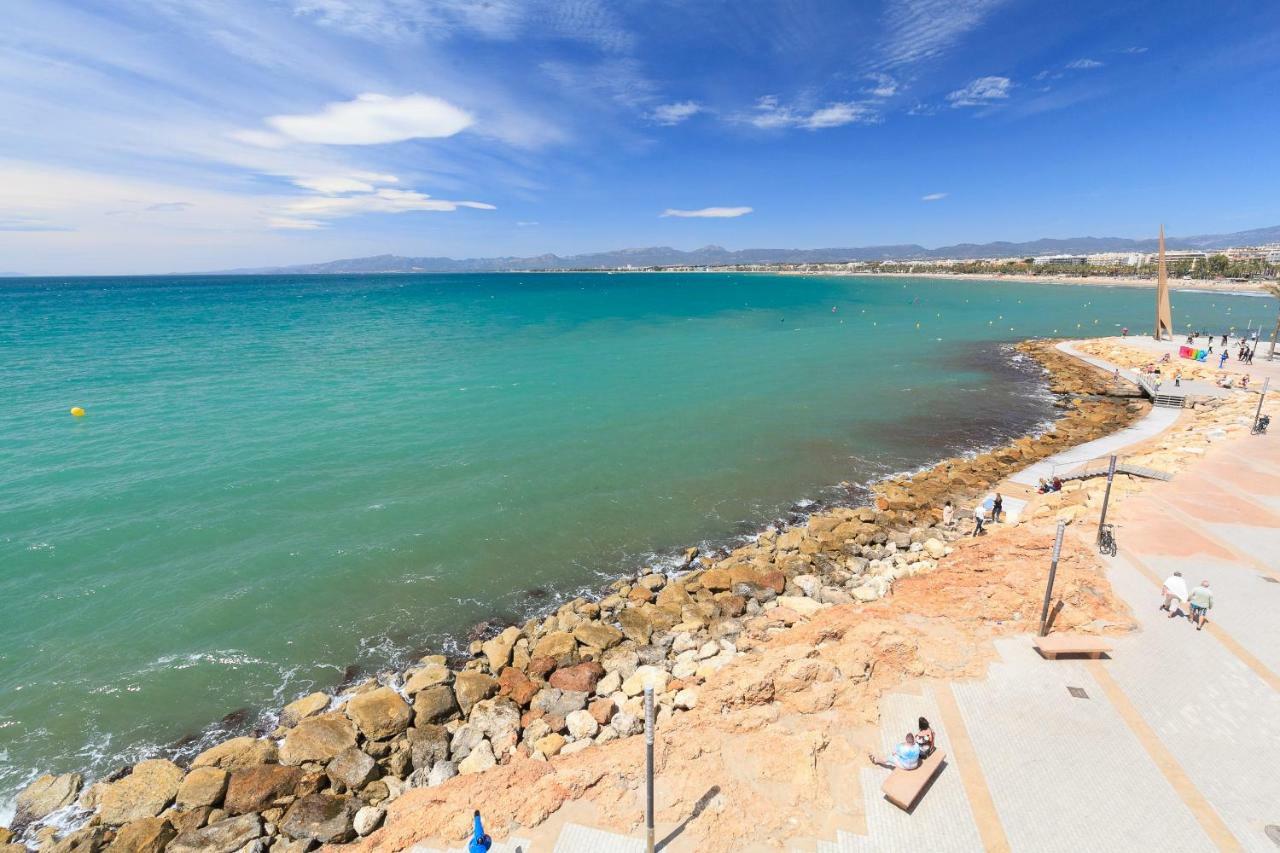Uhc Acantilados Family Apartments Salou Kültér fotó