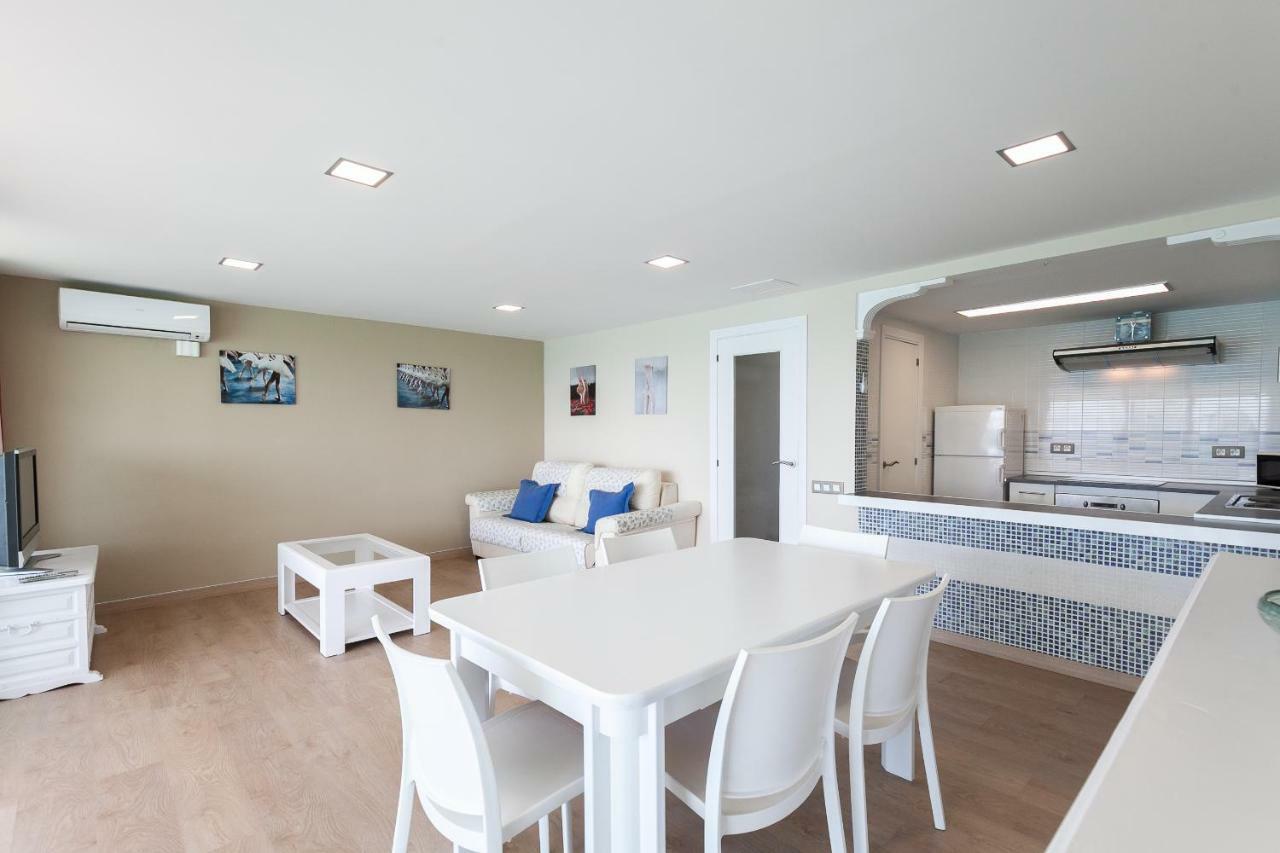 Uhc Acantilados Family Apartments Salou Kültér fotó